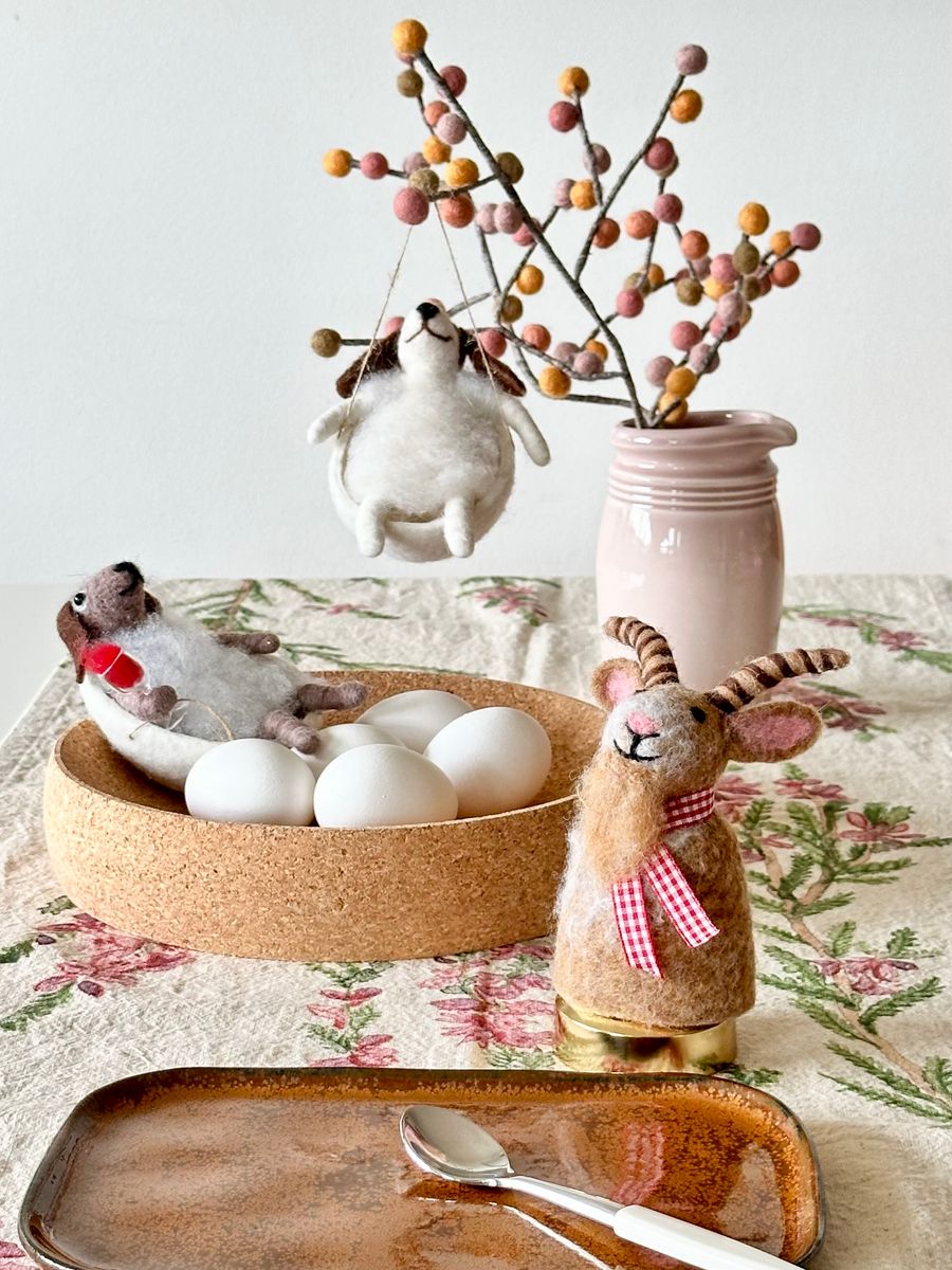 Ullfilt eggvarmer Geiten Karl